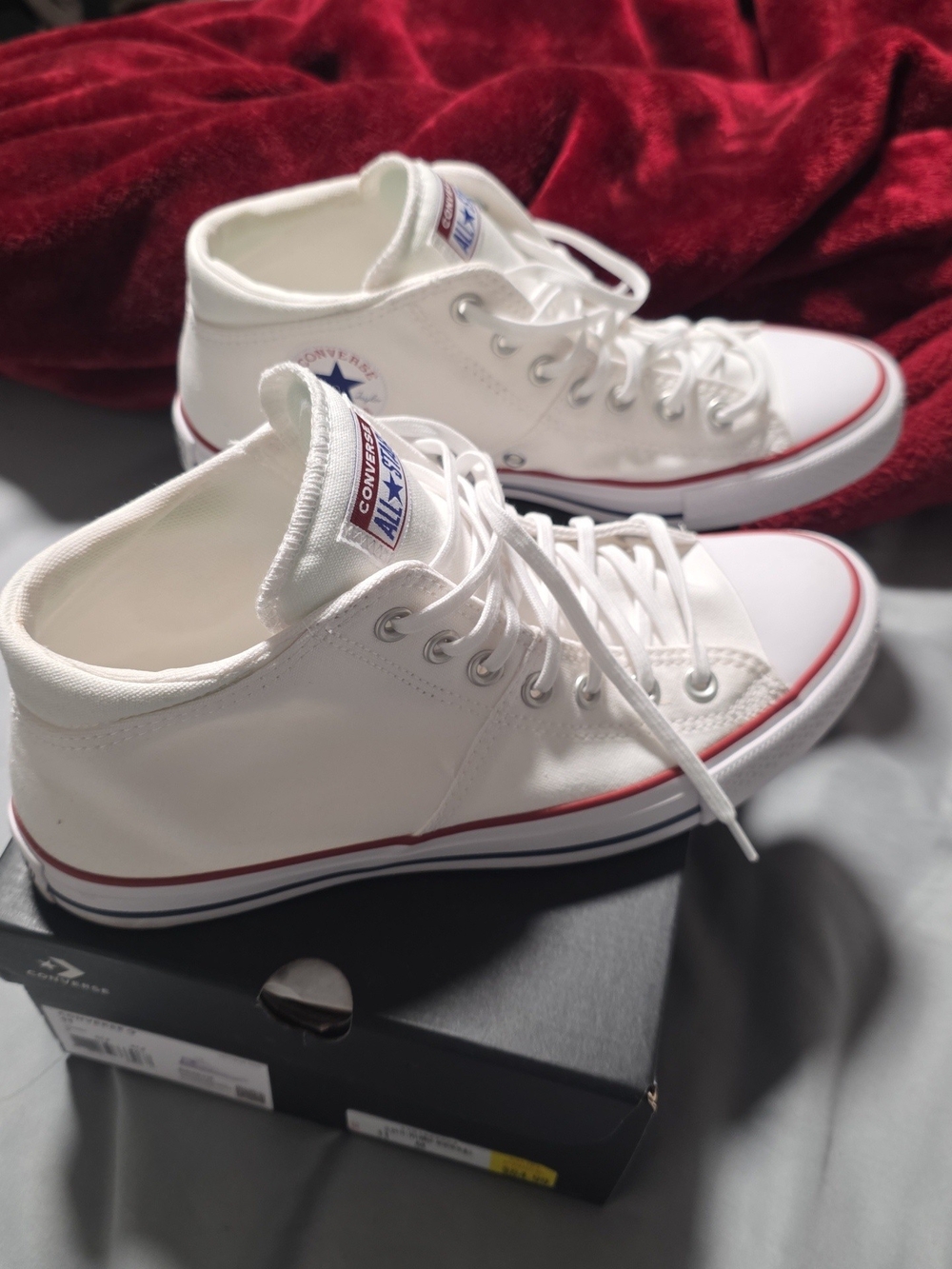 Converse Chuck Taylor All Star Street Mid White Sneakers Like New